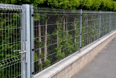Steel Fence Installation in Pearland, TX